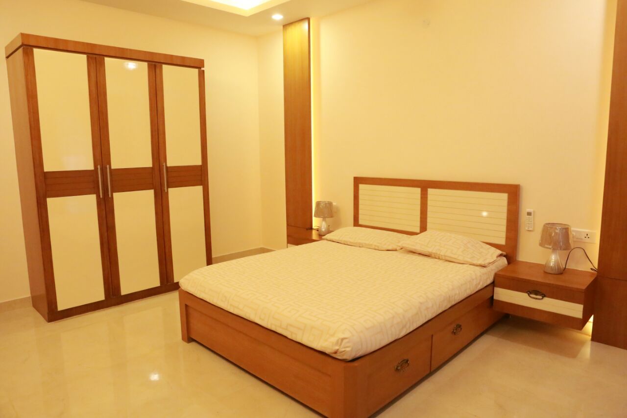 Minimal Contemporary Bedroom